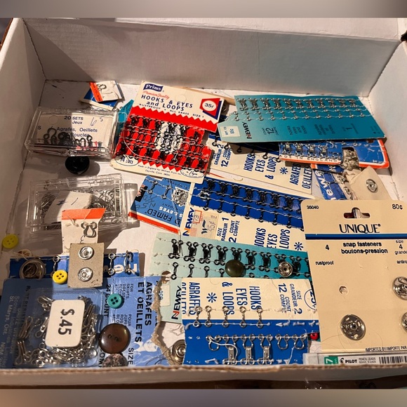 (2/$60) Sewing Notions lot - Picture 3 of 6